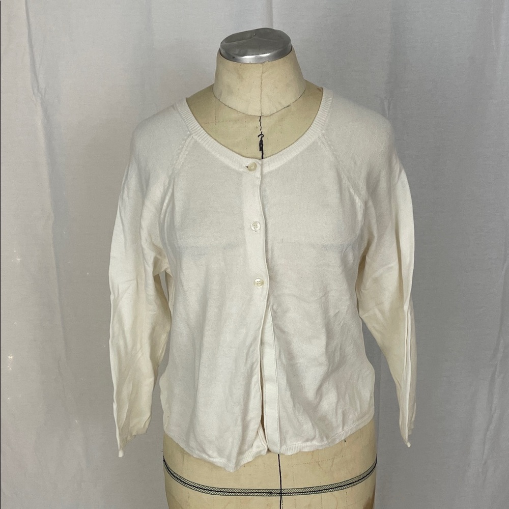American Eagle Outfitters Cream Button-Up Cardigan Size Medium